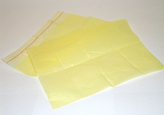 Picture of Small Yellow S. Seal Bags (200)